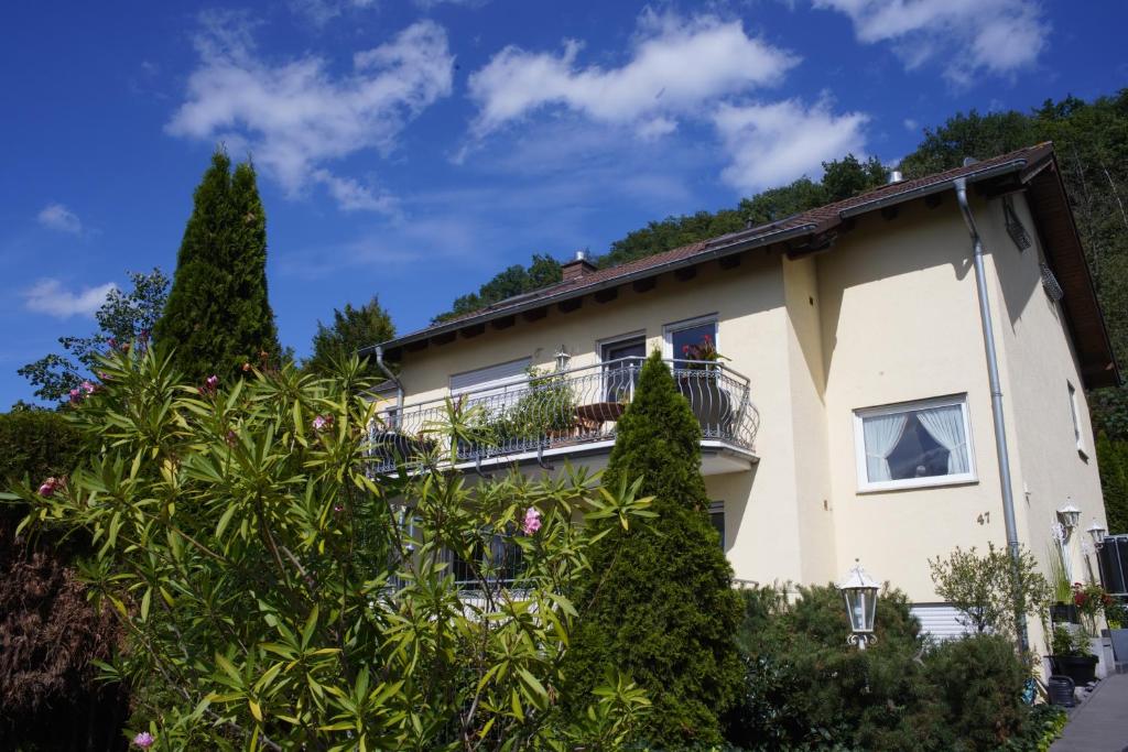 Appartement Ferienwohnung Ahrtalblick Am Rotberg 47, 53489 Sinzig
