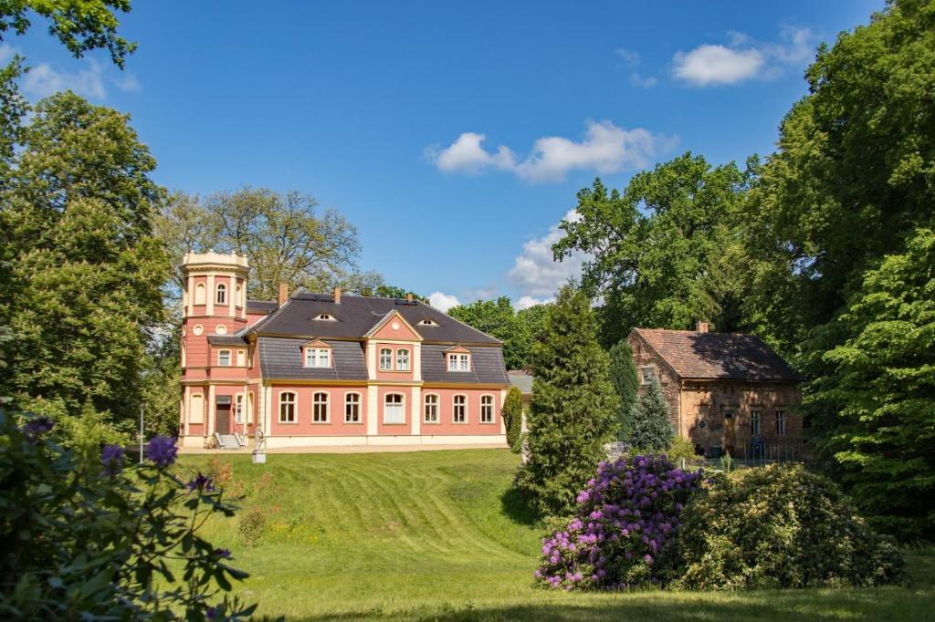 Appartement Ferienwohnung \ Altes Schloss 11, 02953 Kromlau
