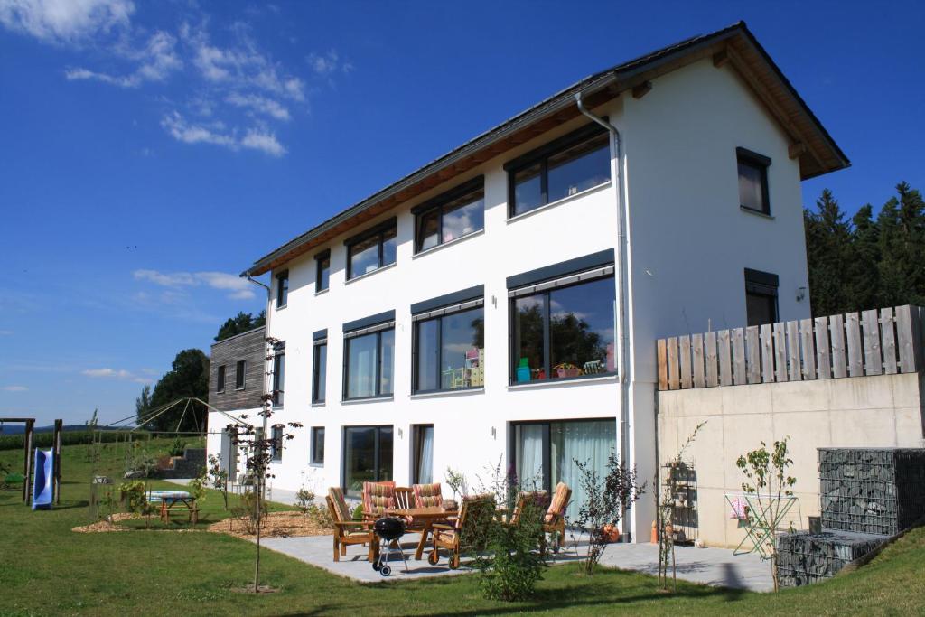 Appartement Ferienwohnung \ Am Buchenberg 12, 92444 Rötz