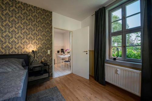 Appartement Ferienwohnung am Dom 21 Domplatz Gartenhaus 2 Etage Naumbourg