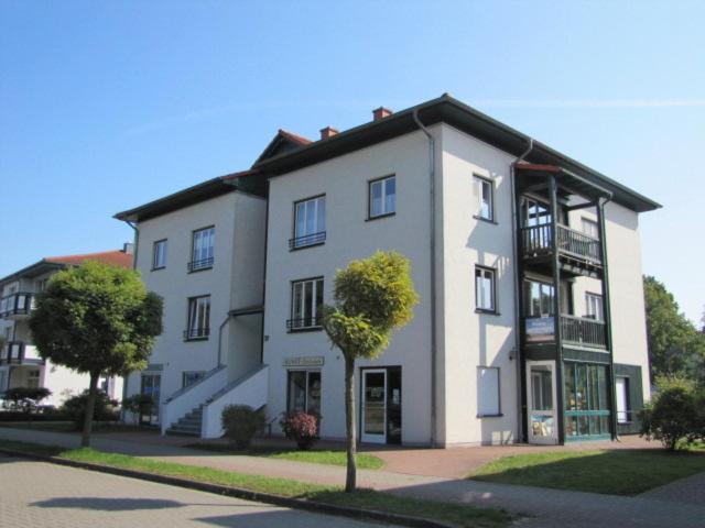 Appartement Ferienwohnung am Maiglöckchenberg Am Maiglöckchenberg 17, 17449 Karlshagen