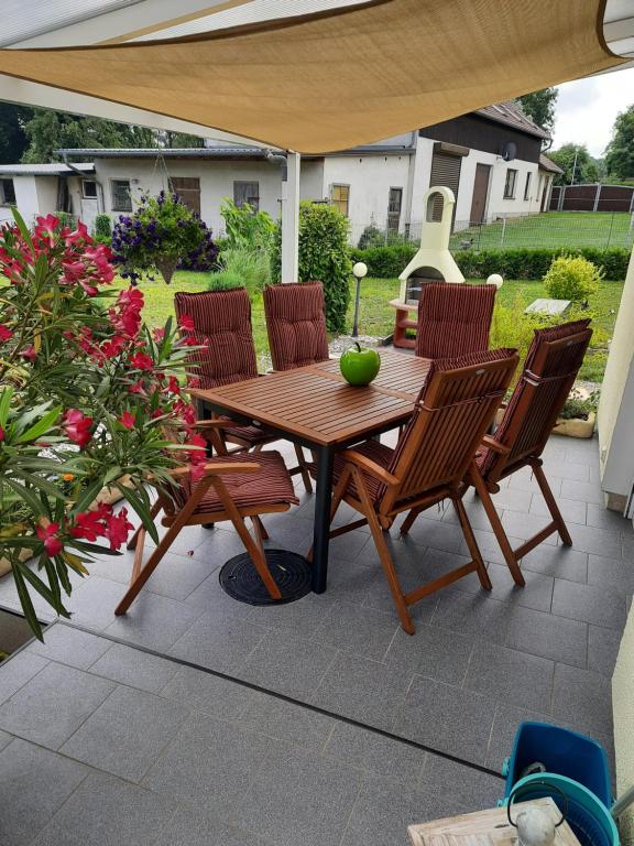 Appartement Ferienwohnung am Schmollensee Reitbahn 1, 17429 Pudagla