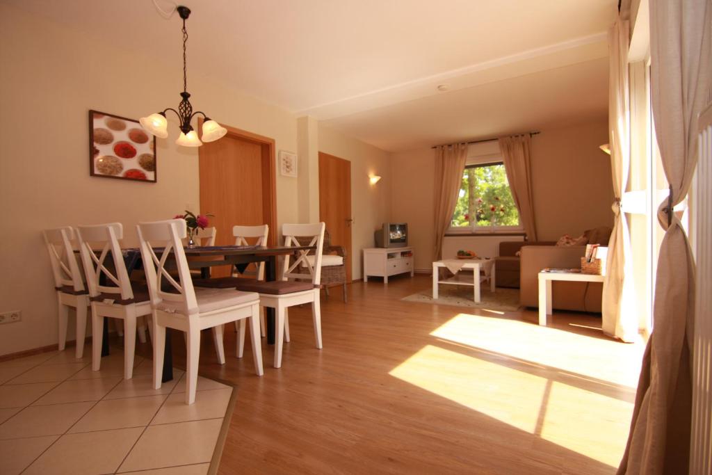 Appartement Ferienwohnung am Storchennest Dorfstraße 18 OT Kapern, 29493 Schnackenburg