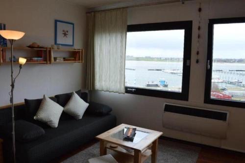 Appartement Ferienwohnung-am-Suedstrand Stranddiestelweg  53-411 Burgtiefe auf Fehmarn 