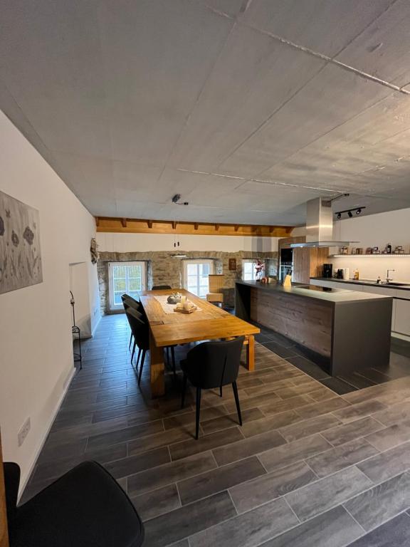 Appartement Ferienwohnung am Wald-und Wiesenkorb 7 Trierer Straße, 54427 Kell