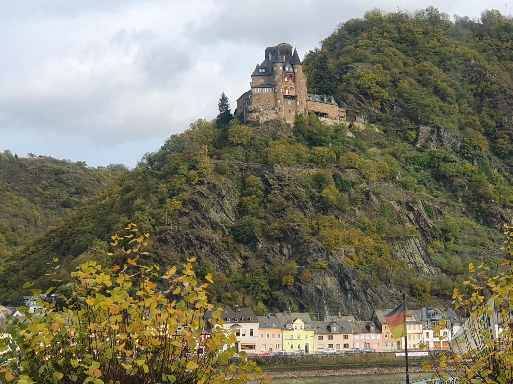 Appartement Ferienwohnung an der Fähre St. GOAR 37 Heerstraße, 56329 Sankt Goar