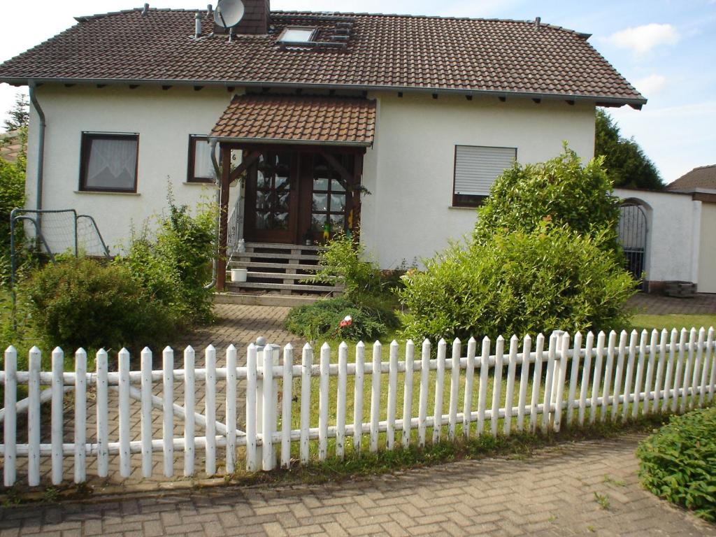 Appartement Ferienwohnung An der Loreley Pfaffenthalsweg 6, 56348 Bornich