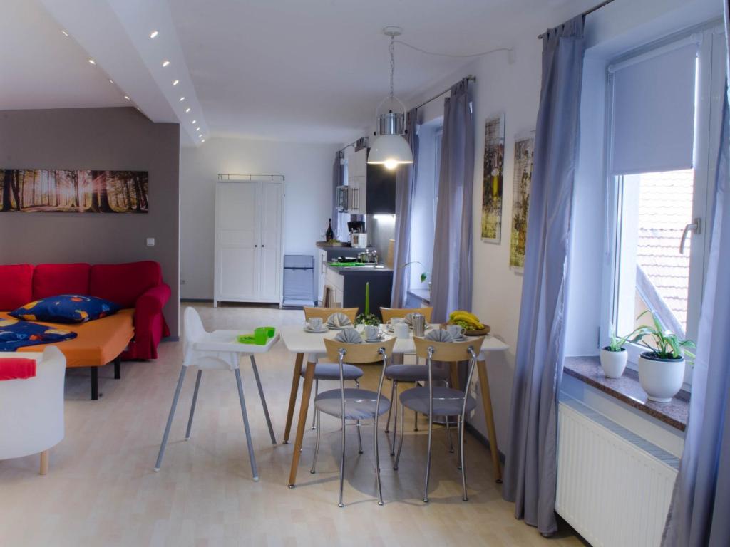 Appartement Ferienwohnung Auf dem Hofe Straße der Einheit 19, 99947 Bad Langensalza