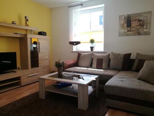 Appartement Ferienwohnung - August-Bebel-Str. 19 August-Bebel-Str. 19 EG Oelsnitz