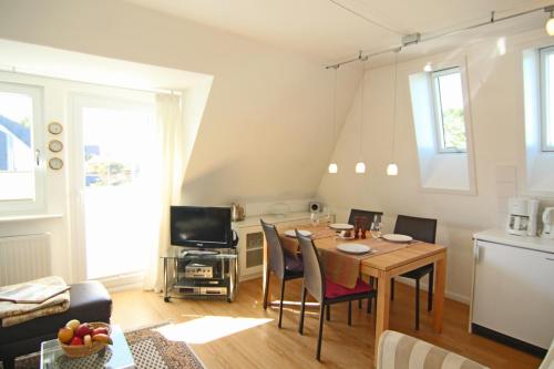 Appartement Ferienwohnung BiLutten Feldmarkstrasse 5H Wenningstedt