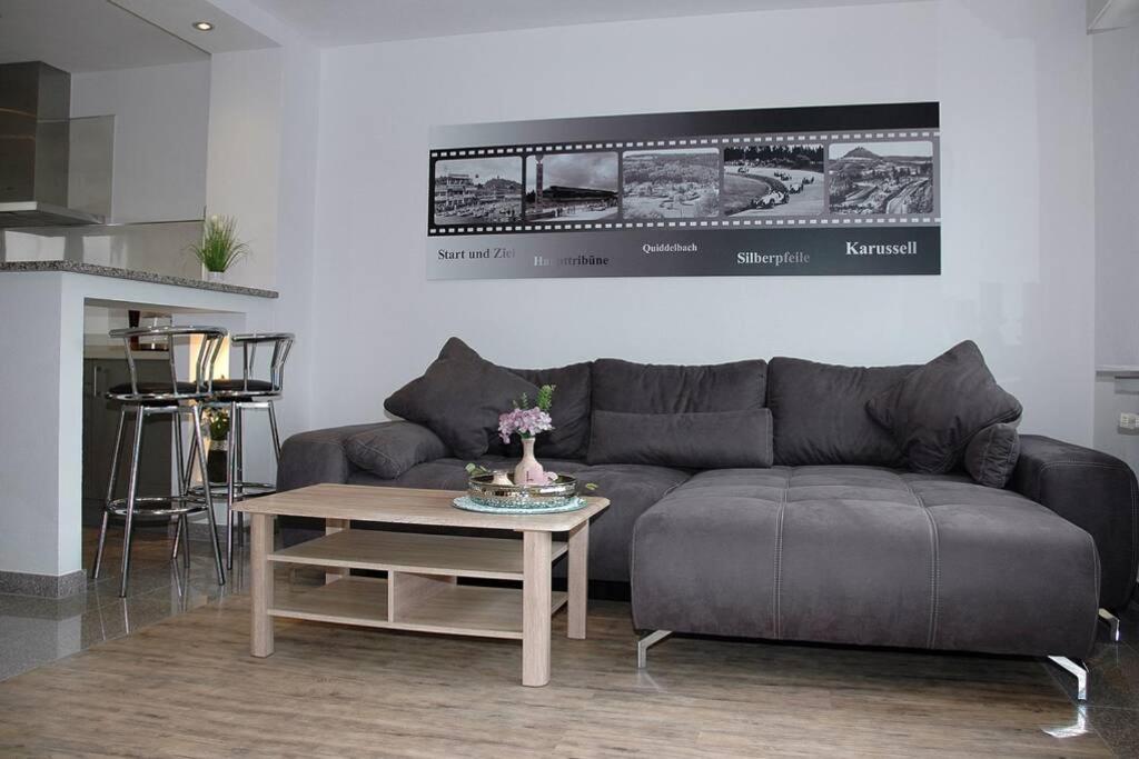 Appartement Ferienwohnung-Bine am Nürburgring in der Eifel 21 Hauptstraße, 53518 Quiddelbach