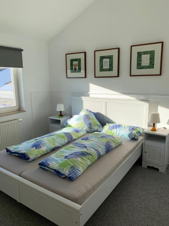 Appartement Ferienwohnung Blütenstadt Oskar-Erbslöh-Straße 18, 42799 Leichlingen