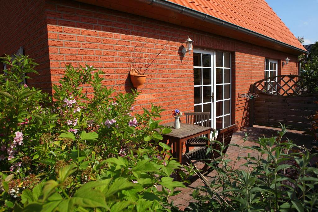 Appartement Ferienwohnung BLÜTENZAUBER Waldstraße 12a Aktivhof, 18225 Kühlungsborn