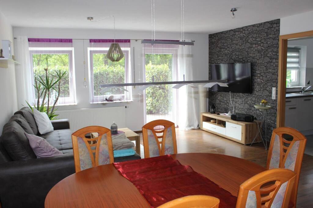 Appartement Ferienwohnung DaWie Wiesenstraße  21, 74613 Öhringen