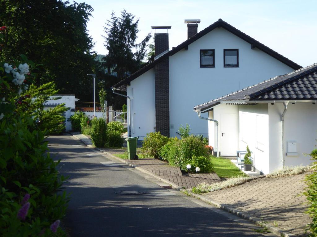 Appartement Ferienwohnung Dora 2 Am Donnersberg 13, 64720 Michelstadt