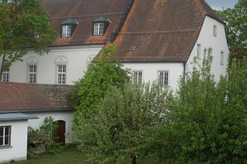 Appartements Ferienwohnung Duß Am Kirchplatz 1 2.OG Niederalteich