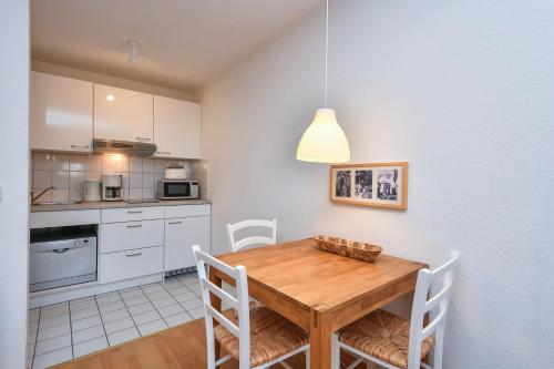 Appartement Ferienwohnung Dünenrose mit Balkon im Kaiserhof 1 Hamburger Straße  44 Kellenhusen