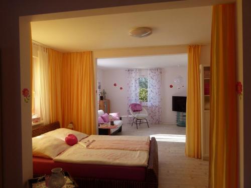 Appartement Ferienwohnung Elfenbrücke Ballstadter Straße  29 Lehrberg