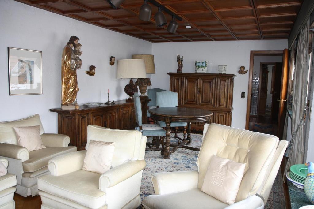 Appartements Ferienwohnung Föckler Hauptstr.11, 66849 Landstuhl