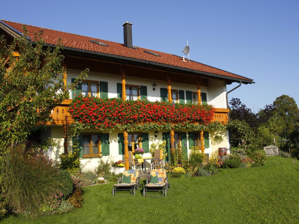 Appartement Ferienwohnung Freißl Christine Freißl, Kreit 3, 82401 Rottenbuch