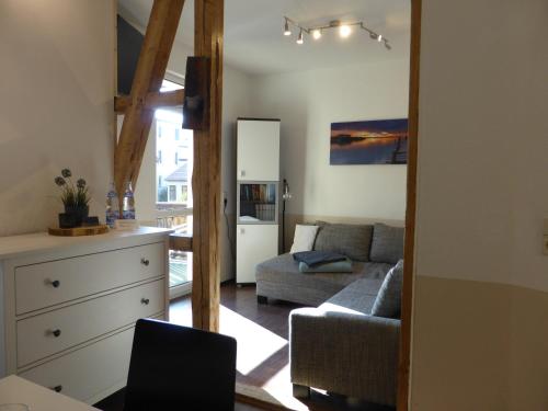 Appartement Ferienwohnung Friedrich Schiller, 2 Schlafzimmer, Balkon,kostenloses WiFi, nähe Zentrum, Breite Str. 7 Iéna