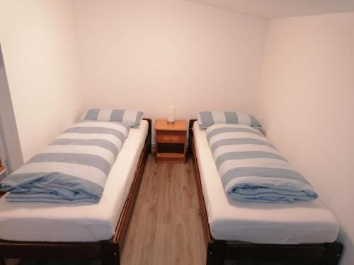 Appartements Ferienwohnung Göttsche-Hof Kamerun 1 Hennstedt