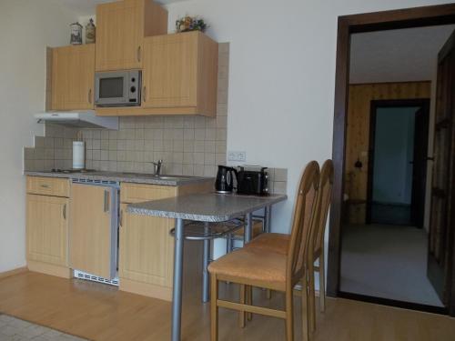 Appartement Ferienwohnung Günschmann Am Dorfplatz 16 Hausen