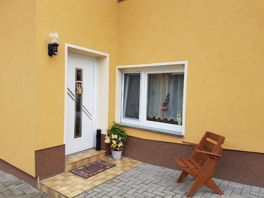 Appartement Ferienwohnung Hahn Slawengrund, 15898 Neuzelle
