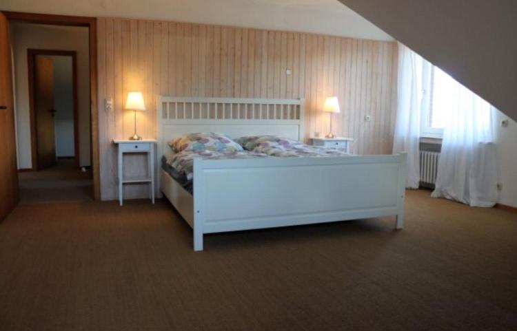 Appartement Ferienwohnung Hämelschenburg 6 Schmale Haube Dachgeschoss, 31860 Emmerthal