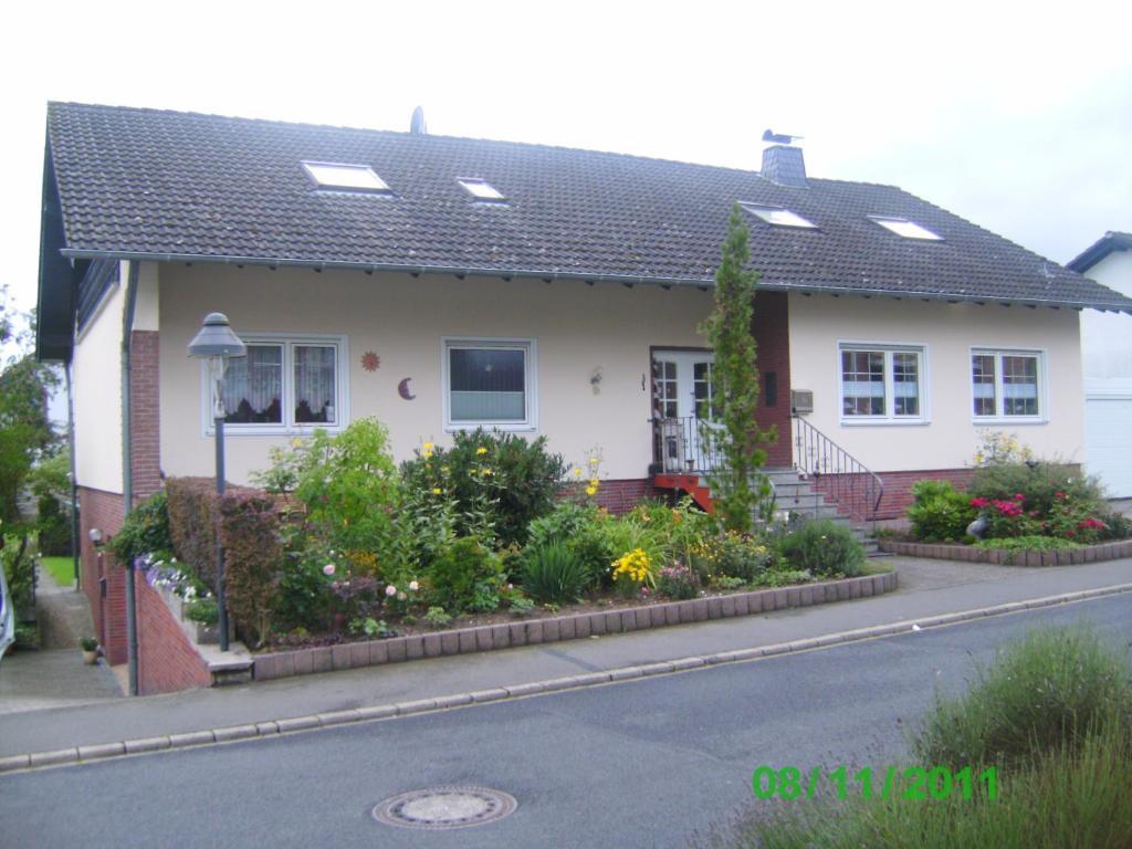 Appartement Ferienwohnung Hau Pitzenbüsch 7, 54552 Kradenbach