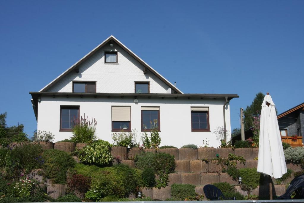 Appartement Ferienwohnung Hauptmann Promenade 5a, 98711 Frauenwald