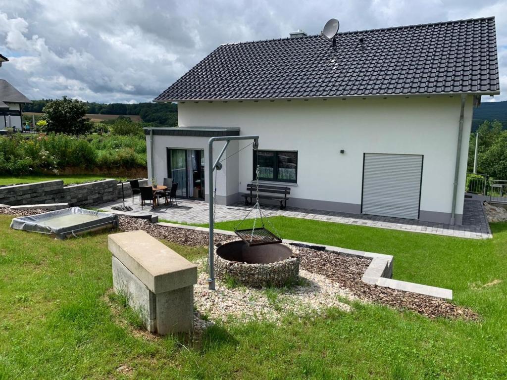 Appartements Ferienwohnung / Haus Hunsrückblick 1 Im Herrengarten, 55606 Hochstetten-Dhaun