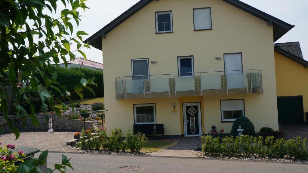 Appartement Ferienwohnung Hunsrücknest In der Träf 14, 54426 Malborn