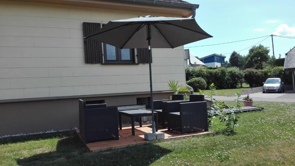 Maison de vacances Ferienwohnung im Grünen Raiffeisenstr.2, 54411 Hermeskeil