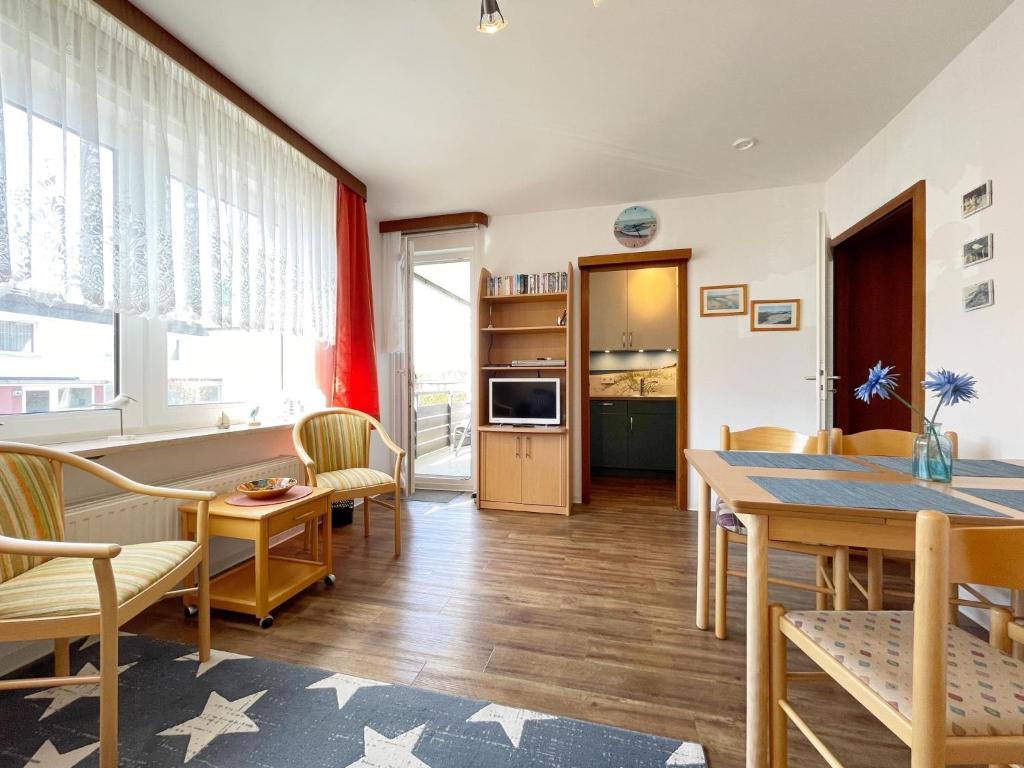 Appartement Ferienwohnung im ruhigen Westerland mit Balkon Gartenstraße 6 B, 25890 Westerland