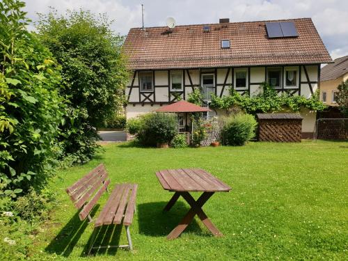 Appartement Ferienwohnung im Urfftal 9 Parkstraße 1. Etage Bad Zwesten