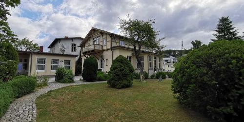 Appartement Ferienwohnung in Heringsdorfer Villa Salon Strandstr. 4 Bansin