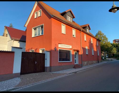 Appartement Ferienwohnung Könitz Max-Klinger-Str. 12 Naumbourg