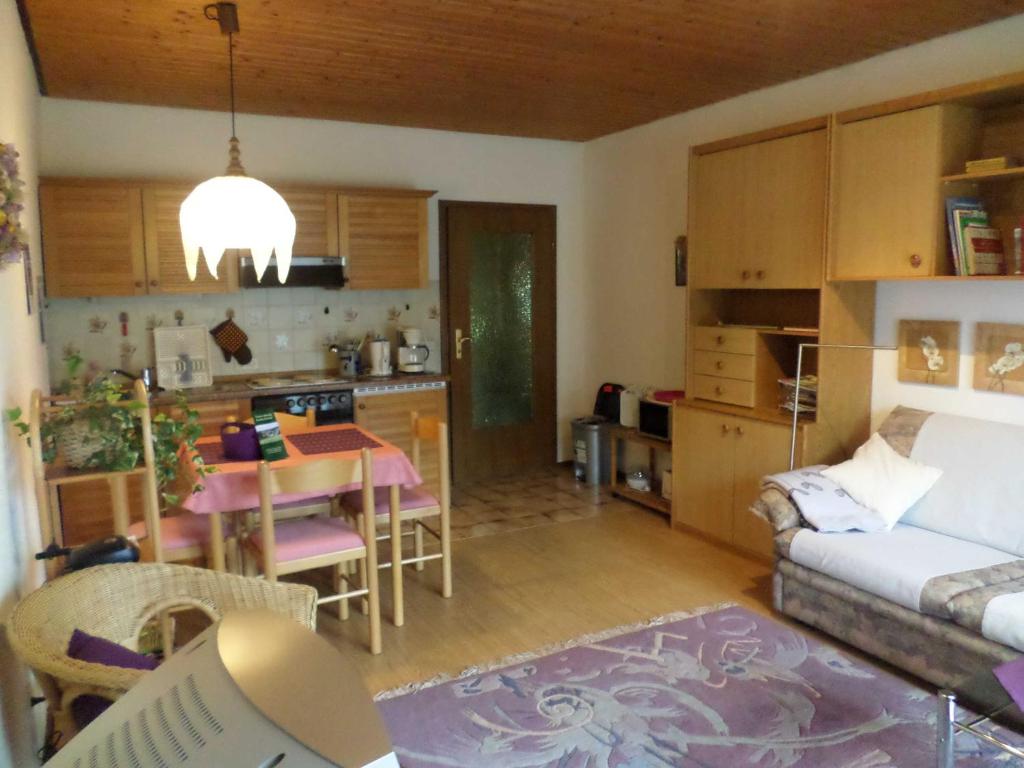 Appartement Ferienwohnung Kraemer Huttenthaler Strasse 60, 64756 Mossautal