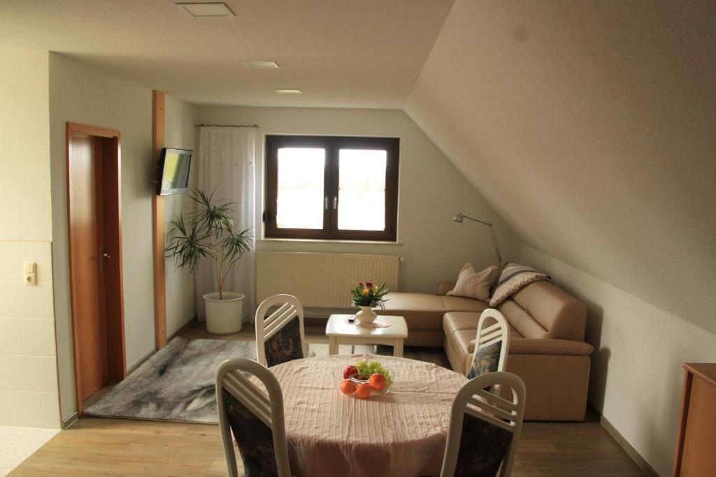 Appartement Ferienwohnung Kranichnest zum Wasserturm 8, 02694 Malschwitz