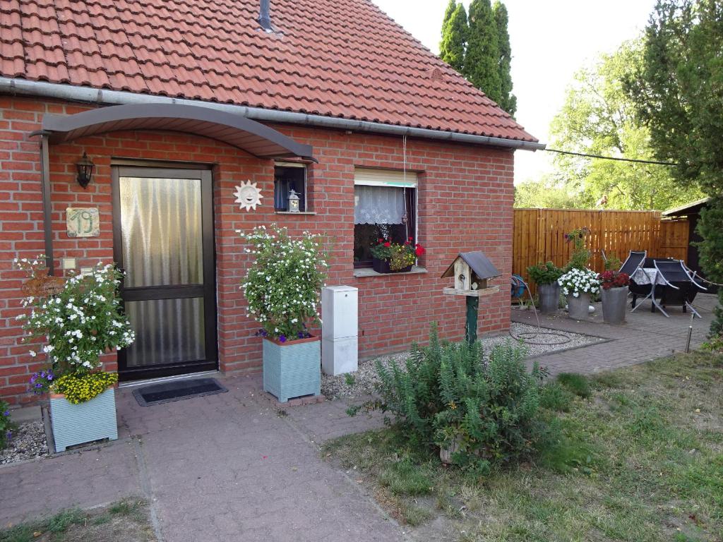 Appartements Ferienwohnung Kretschmer Obstgutgarten 19, 06842 Dessau