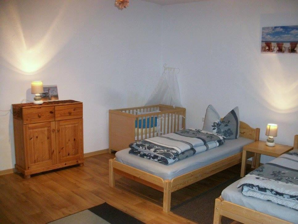 Appartement Ferienwohnung Landwirtschaftliches Gut Taentzler Am Rathaus 3 OT Cochstedt, 39444 Hecklingen