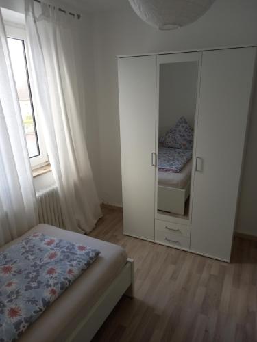 Appartement Ferienwohnung Liana 39 Wielandstraße 1Etage, Links Emden