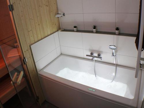 Ferienwohnung Liegeplatz10 im Sielhuus Fedderwardersiel allemagne