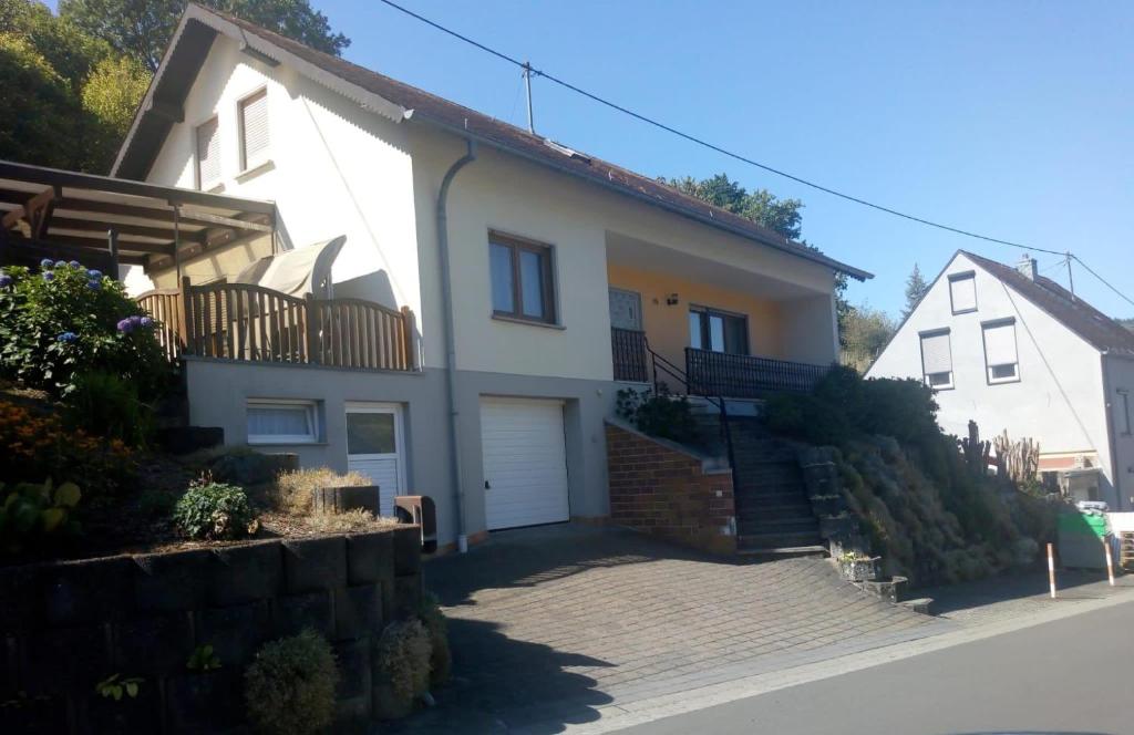 Appartement Ferienwohnung-Michelle Feller Str. 14, 54320 Waldrach