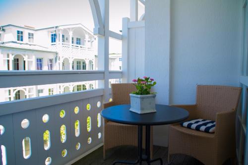 Appartement Ferienwohnung mit Balkon und Seeblick Seepromenade 14 Sellin