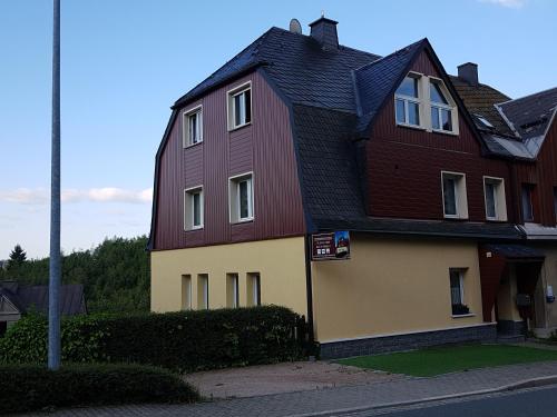 Ferienwohnung mit Garten und Spielplatz Klingenthal allemagne