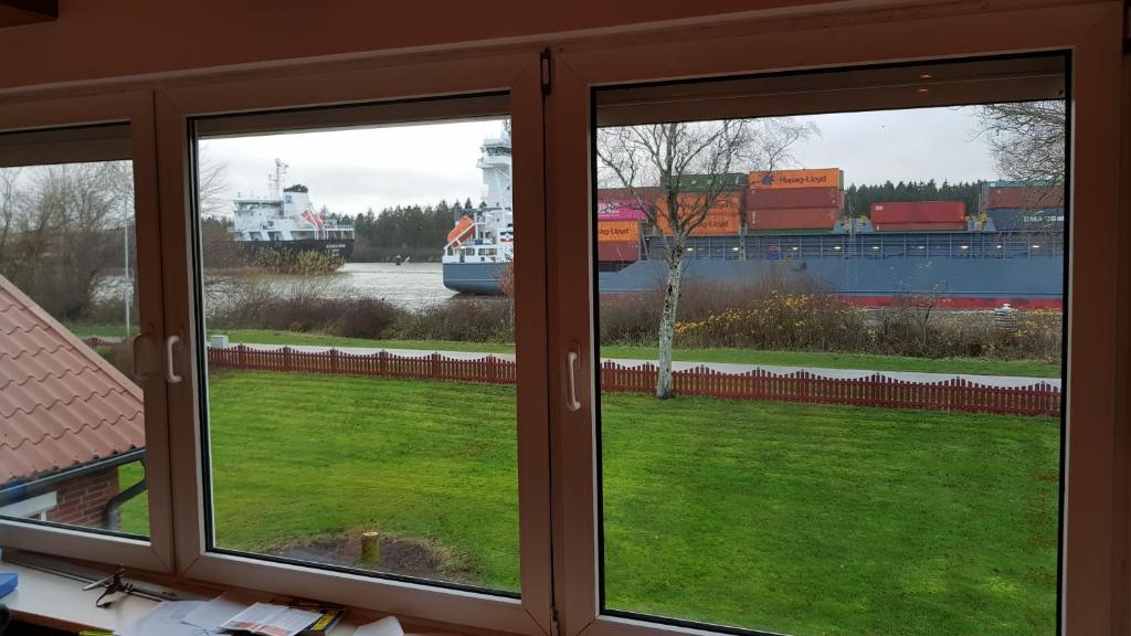 Appartement Ferienwohnung mit wunderschönem Blick auf den Nord-Ostsee-Kanal 6 Meckelmoor, 24797 Breiholz