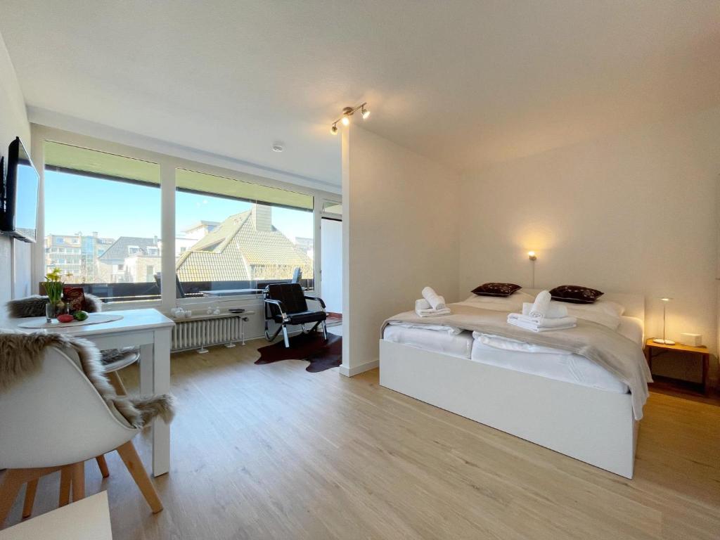 Appartement Ferienwohnung mitten in Westerland mit Balkon Strandläufer 2 Klaus Groth straße 2, 25980 Westerland