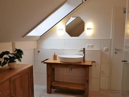 Appartement Ferienwohnung-Moewennest Am Pappelwald 28 Glowe